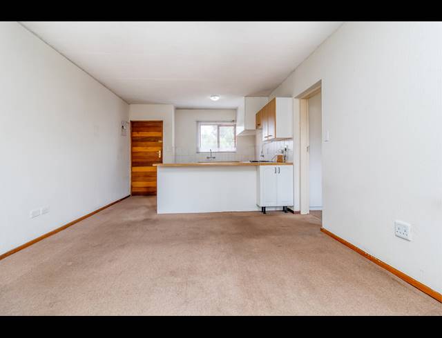1 BEDROOM APARTMENT TO LET IN WELTEVREDEN PARK
